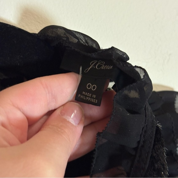 J. Crew Burnout Velvet Ruffle Shell blouse in Black Size 00 - Picture 6 of 6